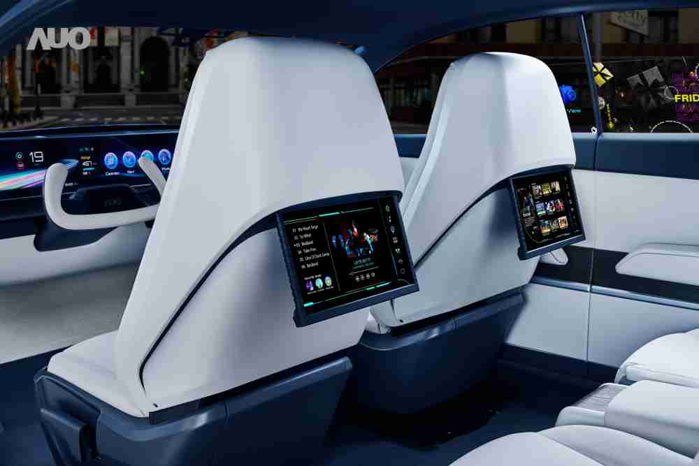 2121非凡将于CES 展示全新Smart Cockpit 2024，，，可紧密串连使用者多元需求，，，并革新座舱内部的应用和设计，，，，带来身历其境且引人入胜的视觉飨宴，，满足驾乘人员的全方位体验